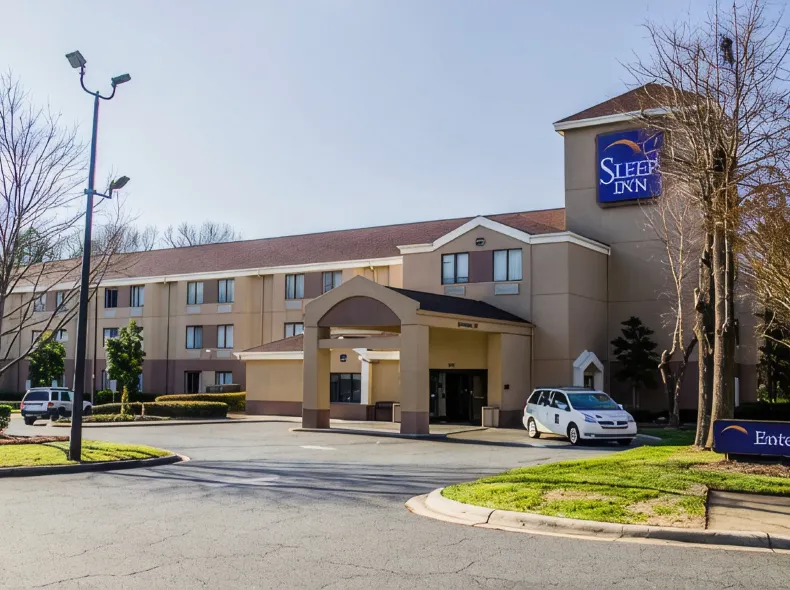 Sleep Inn Airport - Billy Graham Parkway