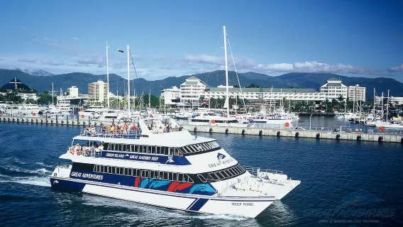 Cairns Great Adventure tour di un giorno a Green Island e alla barriera corallina esterna
