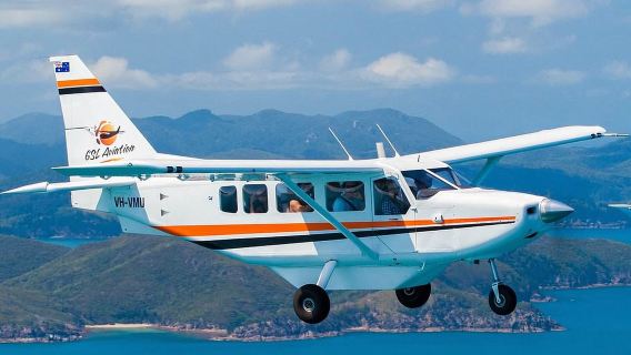 Vol panoramique de 40 minutes au-dessus de la Grande Barrière de Corail à Cairns (avec transfert) - GSL Aviation Reef Hopper