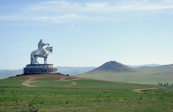 成吉思汗雕像之旅 + 戈爾希-特雷勒吉國家公園一日遊
