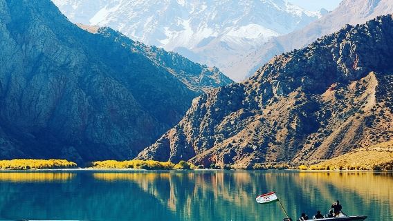 Iskanderkul: Live Legend