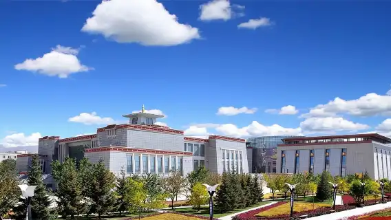 ทัวร์วัฒนธรรมในซีหนิง ประเทศจีน: พิพิธภัณฑ์วัฒนธรรมทิเบตชิงไห่ (ไกด์ มืออาชีพทั้งภาษาจีนและอังกฤษ) EA