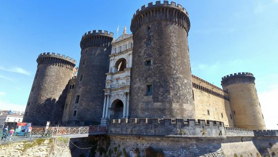 Neapel: Abendliche Sightseeingtour mit Gourmet-Abendessen