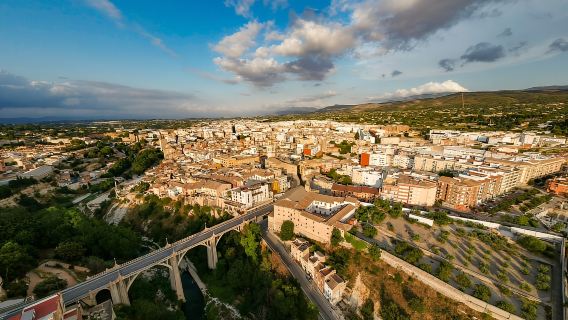 Из Аликанте: экскурсия по Хативе и Анне