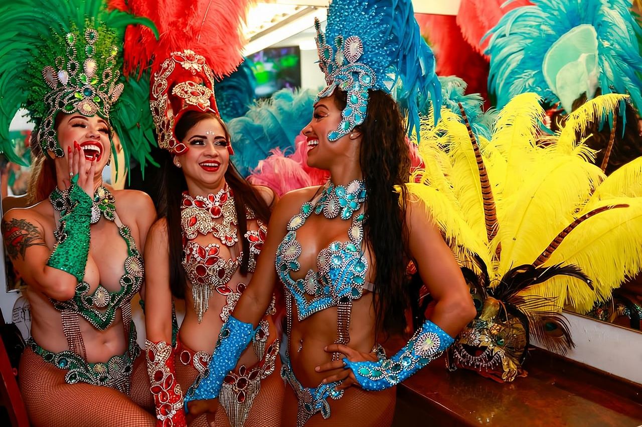 Miami: Cena y espectáculo en Mango's Tropical Cafe