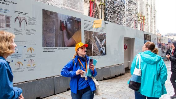 パリ:シテ島とノートルダム大聖堂ウォーキング ツアー、地下室付き