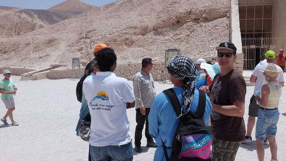 Escursione per piccoli gruppi alla Valle dei Re di Luxor da Hurghada