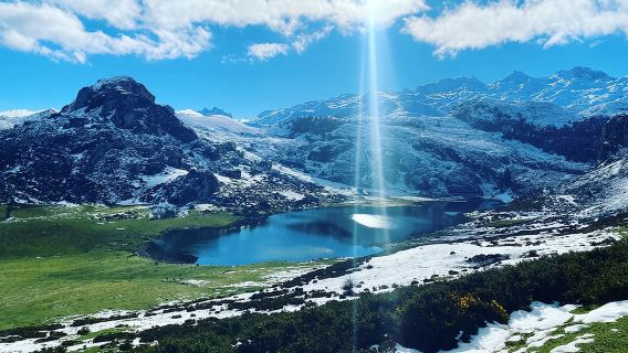 Private Tour von Oviedo nach Covadonga, Seen und Seefahrerdörfer