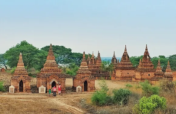蒲甘私人導賞團連專車接送