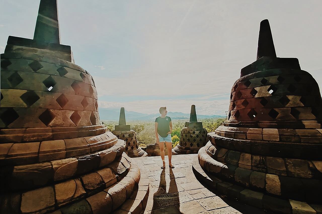 บุโรพุทโธ ปีนขึ้นไปด้านบน วัดพรัมบานัน พระราชวังยอกยาการ์ตา 