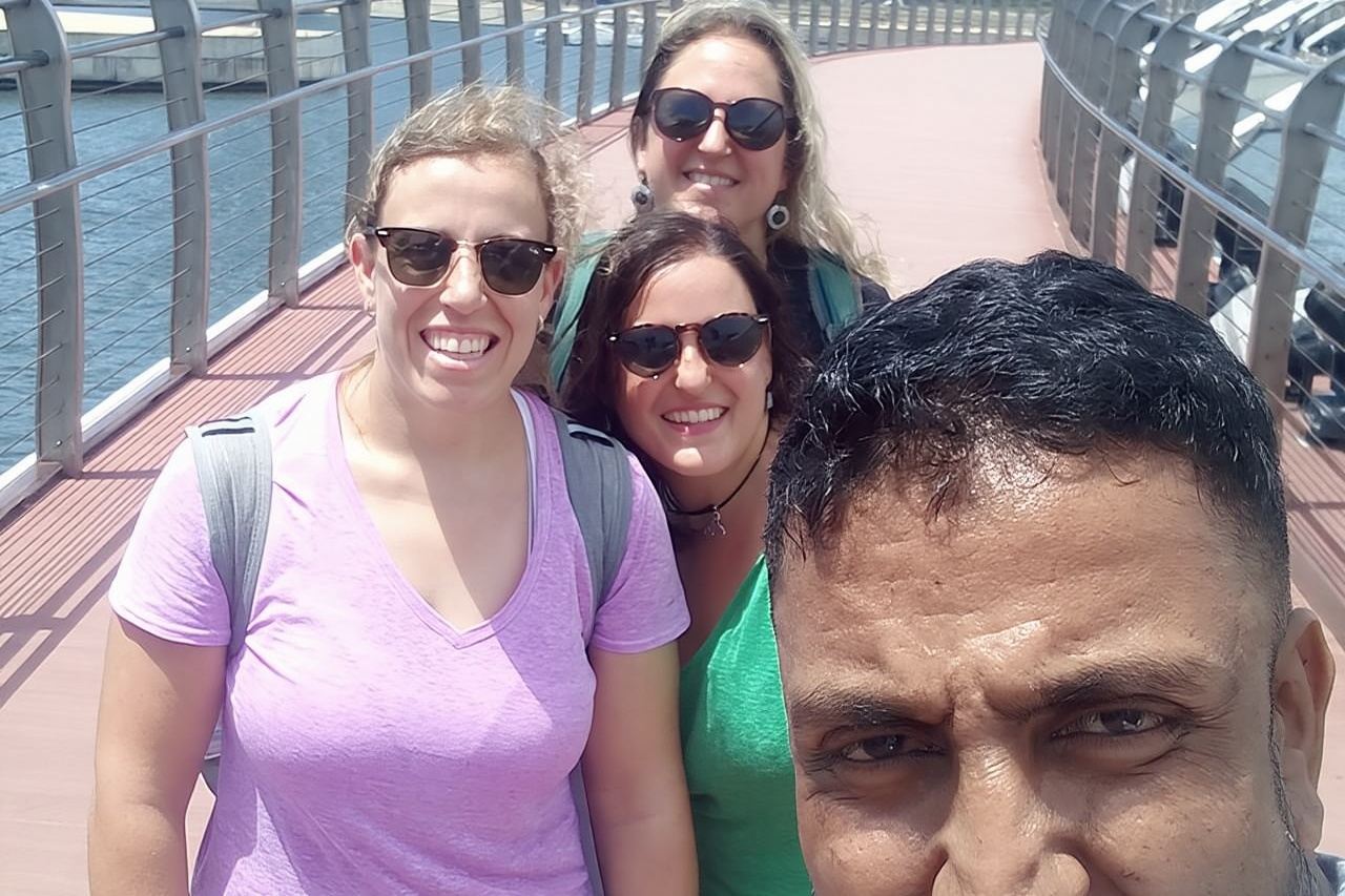 Il viaggio in tuk tuk è molto economico a Colombo (tour della città tutto compreso)