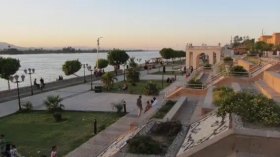 ทัวร์ลักซอร์หนึ่งวันจากฮูร์กาดา