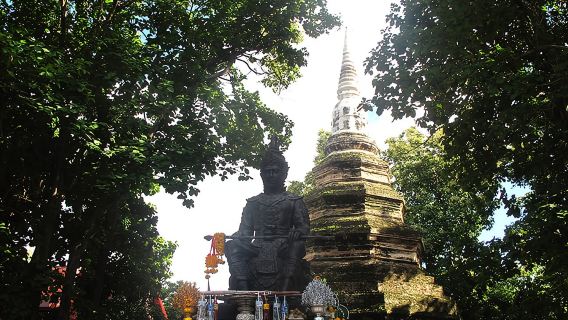 From Chiang Mai: White Temple & Golden Triangle Day Trip