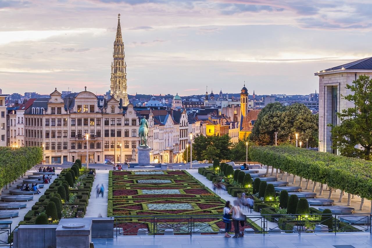 Brussels Grand-Place + Manneken Pis + Atomium day tour in Brussels, Netherlands