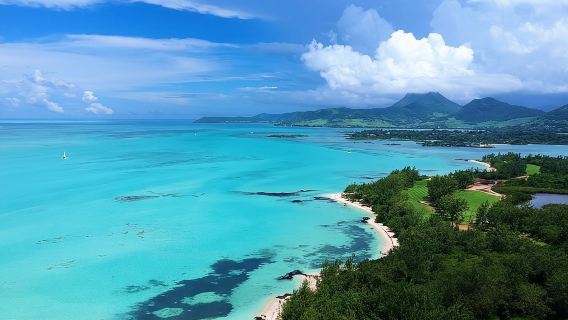 Catamaran Île aux Cerfs + Paragliding + Speedboating + Underwater Walking in Mauritius|Water Triathlon&