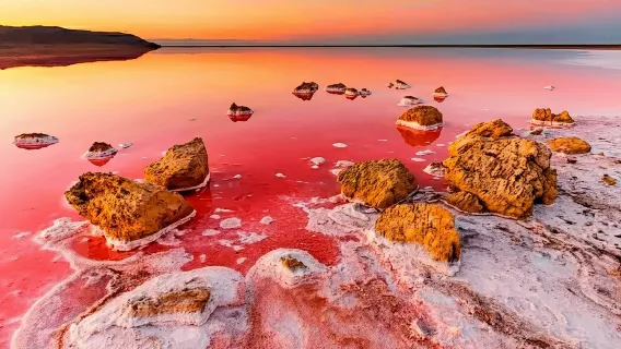 Baku: Sumgait City, Pink Lake & Vibrant Green Bazar Visit