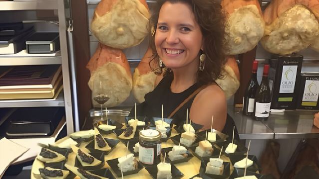 Rome Food Tour: Unlimited Tastings with Fine Wine & Barolo