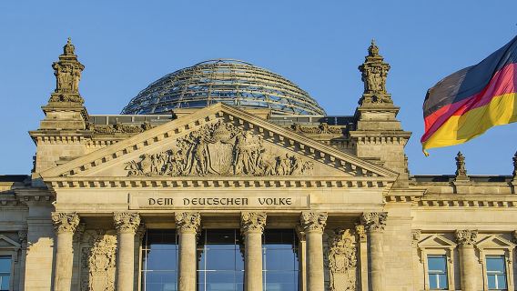 Excursión desde Warnemünde: Visita privada a los lugares históricos de la Segunda Guerra Mundial y la Guerra Fría en Berlín