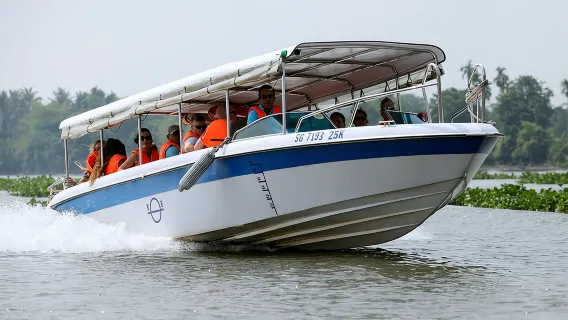 Half Day Tour the Cu Chi Tunnels with Luxury Speed Boat