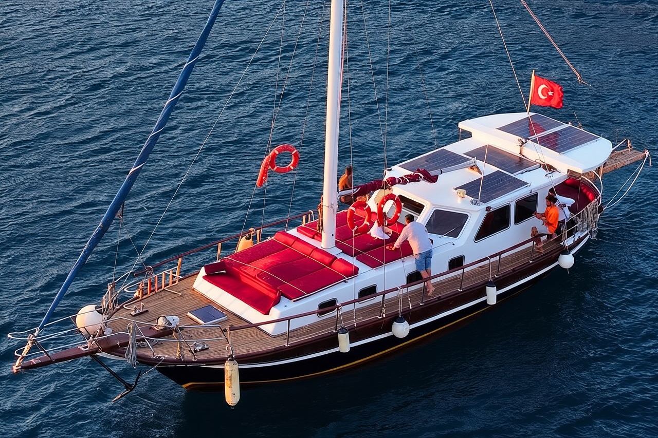 Private Boat Experience in Bodrum Coast with Snorkeling and Coves