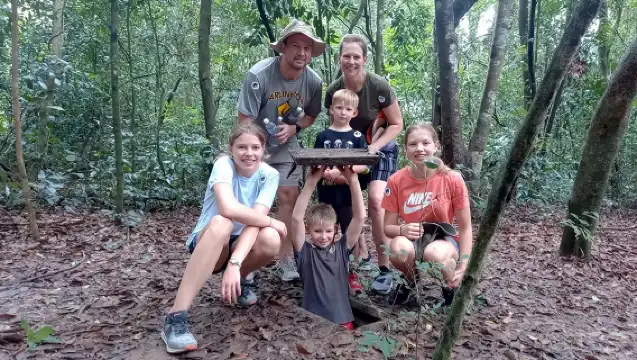 胡志明古芝地道+高台教聖殿一日遊【豪華商務車+VIP小團】