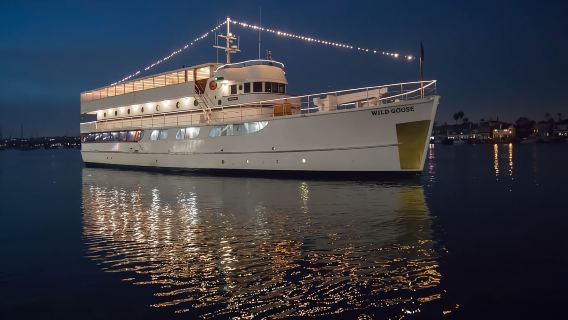 City Cruises Pantai Newport: Pelayaran Bufet Hari Krismas