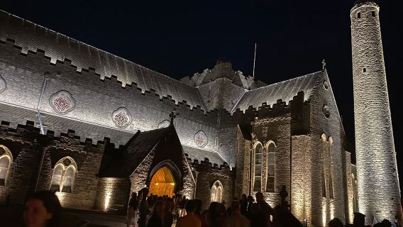 Kilkenny: St. Canice's Cathedral und Aufstieg zum Rundturm