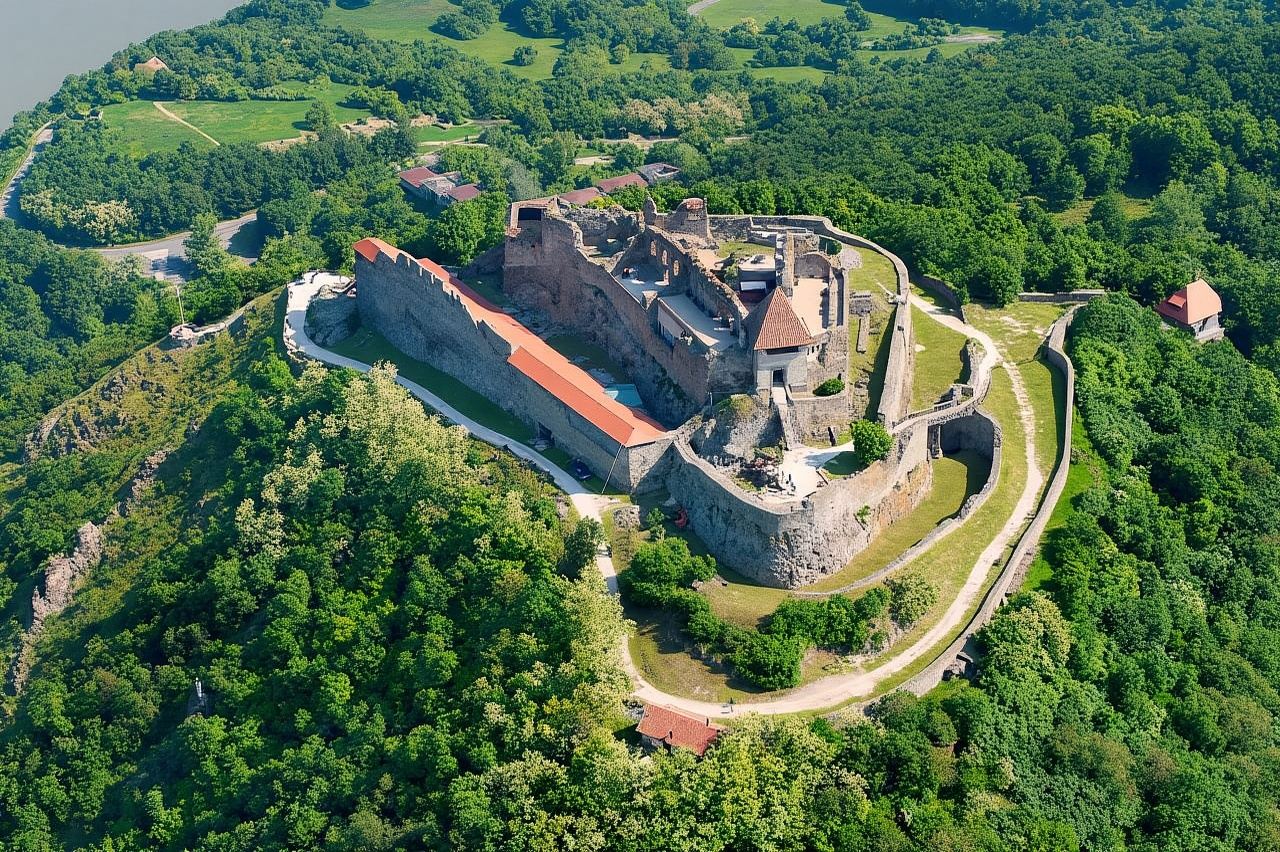 ทัศนียภาพธรรมชาติของฮังการี - เมืองเล็ก ๆ ที่มีเอกลักษณ์ [เกาะมาร์กาเร็ต - เซนต์แอนดรู - วิเชกราด]