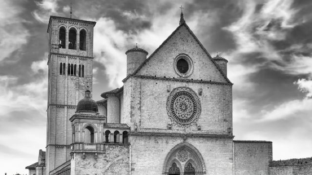 義大利羅馬來回【阿西西馬吉雷城堡】文化遺產之旅中文包車一日遊