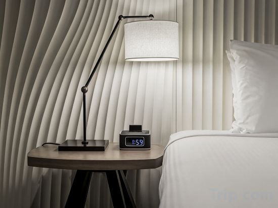 DoubleTree by Hilton Hotel Melbourne - Flinders Street Room Type - Interior Twin Guest Room Without Window