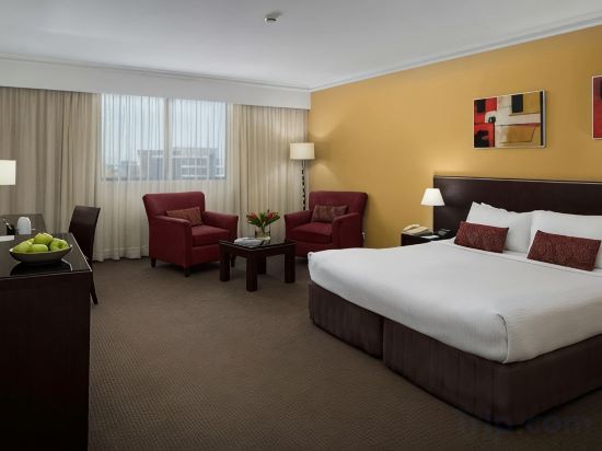 Visy Dior Hotel Room Type - Superior King Balcony Room