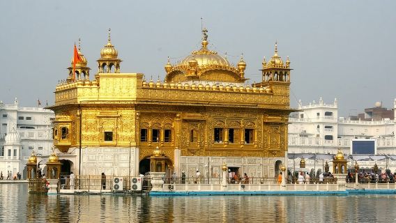 Golden Temple and Wagah Border Private Tour with Punjabi Lunch