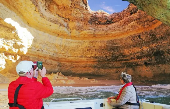 波爾蒂芒：貝納吉爾洞穴快艇之旅