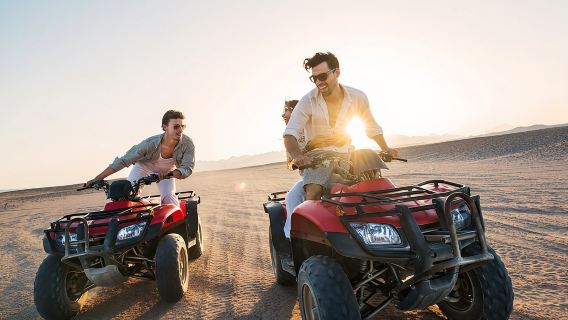 Dubai: Wüstensafari, Quadfahren und Sandboarding mit anschließendem BBQ-Dinner