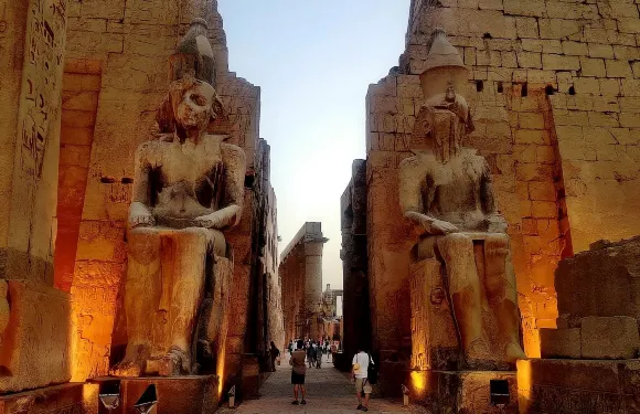 盧克索：伊德富、科翁波、阿布辛貝獨立包團及入場費用