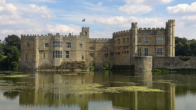 Dover, Canterbury and Leeds Castle to Heathrow & London