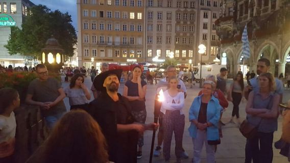 München: Nachtwächter-Fackeltour auf Deutsch