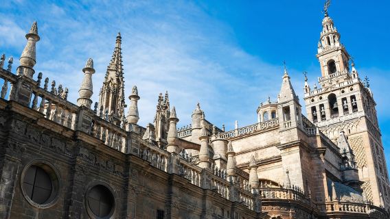 Sevilla: Führung durch die Kathedrale mit optionalem Alcázar