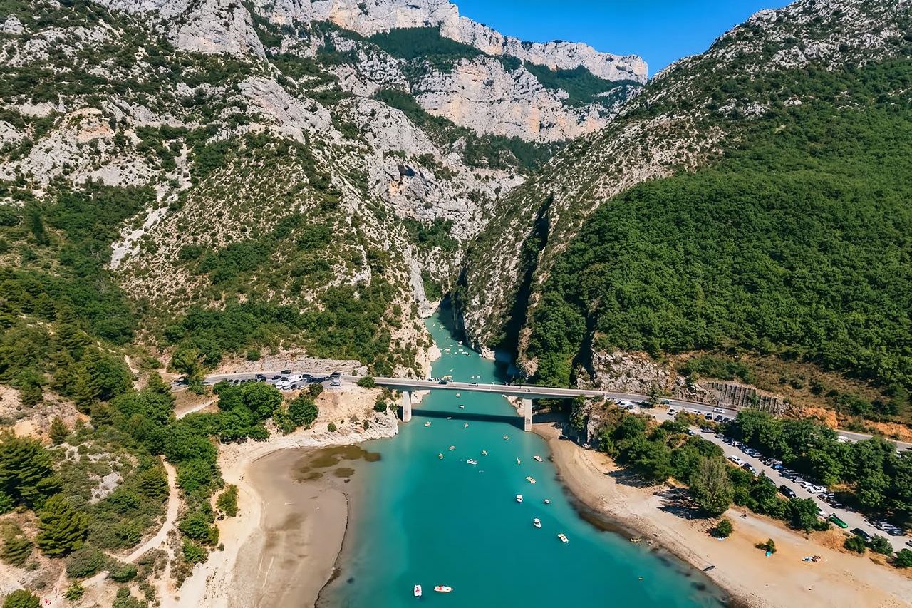 1-day tour to Verdon Gorge and Lavender Fields from Nice, France (Visit the Ceramics Village)