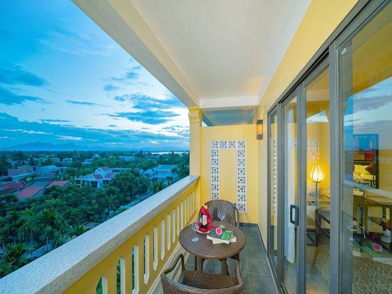 Hoi An Central Boutique Hotel & Spa - Tap to explore photos