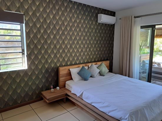 Grand Baie Luxury Villa with Private Pool & Garden