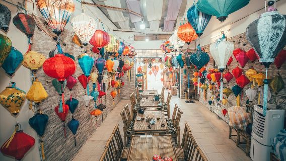 Hoi An Full Lantern Making Class- A special Foldable lantern