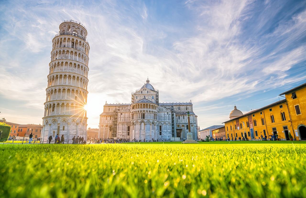 1-day tour to the Leaning Tower of Pisa and Piazza del Duomo in Italy|multi-city round-trip|Optional Leaning Tower of Pisa summit access