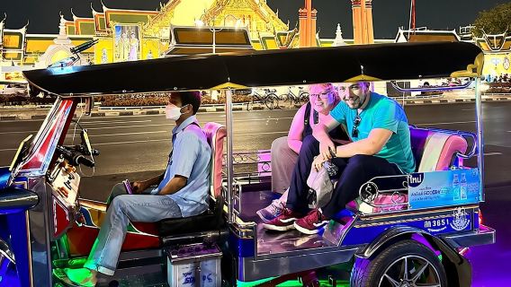 Visite gastronomique nocturne en tuk-tuk à Bangkok