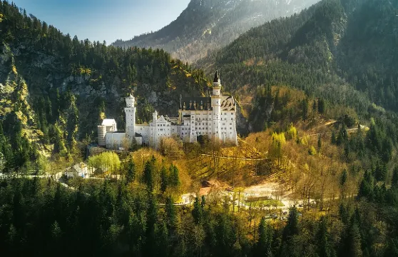 慕尼黑新天鵝堡一日遊【 2人成團 中文導遊】