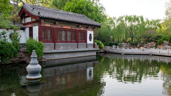 趵突泉+李清照紀念堂+五龍潭 猩咖說|私人導覽|門票＋文史大咖導覽1.5/2.5H