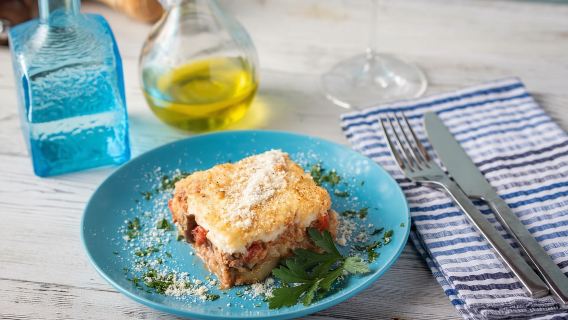 Da Atene a Meteora: monasteri, grotte e soste al mare