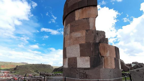 Tamasya ke Chullpa di Sillustani