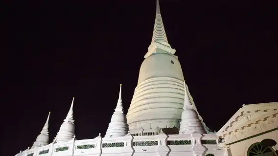 曼谷:嘟嘟車市場、寺廟和美食夜遊