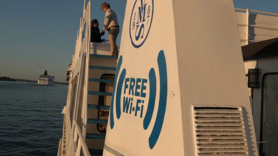Visita guiada al archipiélago de Estocolmo en un barco histórico con fika